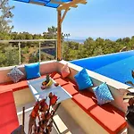 İslamlar 2 Bedroom Secluded With Private Pool Heated Pool Hot Tub فيلة *