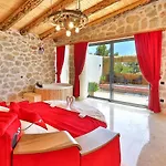 İslamlar 2 Bedroom Secluded With Private Pool Heated Pool Hot Tub