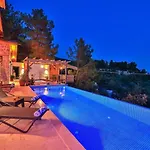 İslamlar 2 Bedroom Secluded With Private Pool Heated Pool Hot Tub