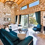 Βίλα İslamlar 2 Bedroom Secluded With Private Pool Heated Pool Hot Tub *