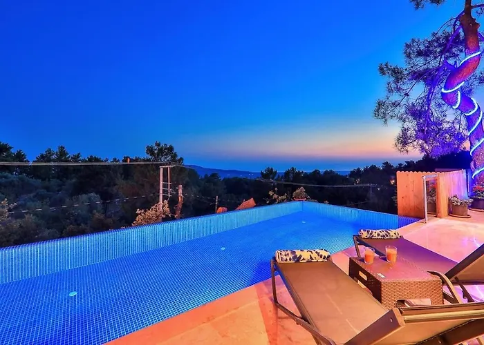 Βίλα İslamlar 2 Bedroom Secluded With Private Pool Heated Pool Hot Tub *